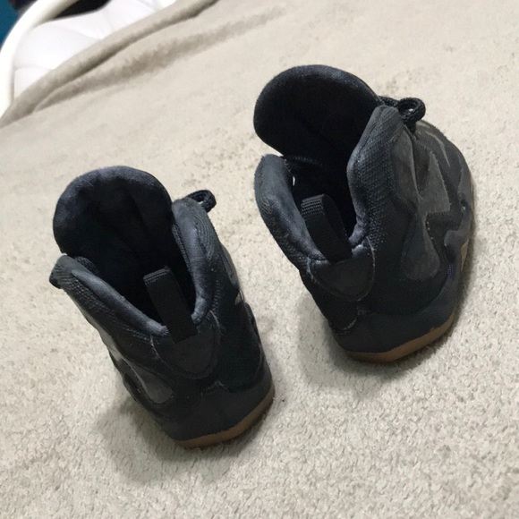 Nike Lebrons 7C - Picture 2 of 3